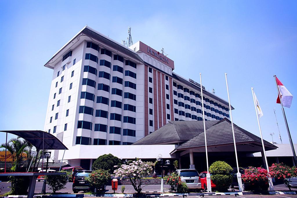 Horison Ultima Bandung Hotel ภายนอก รูปภาพ
