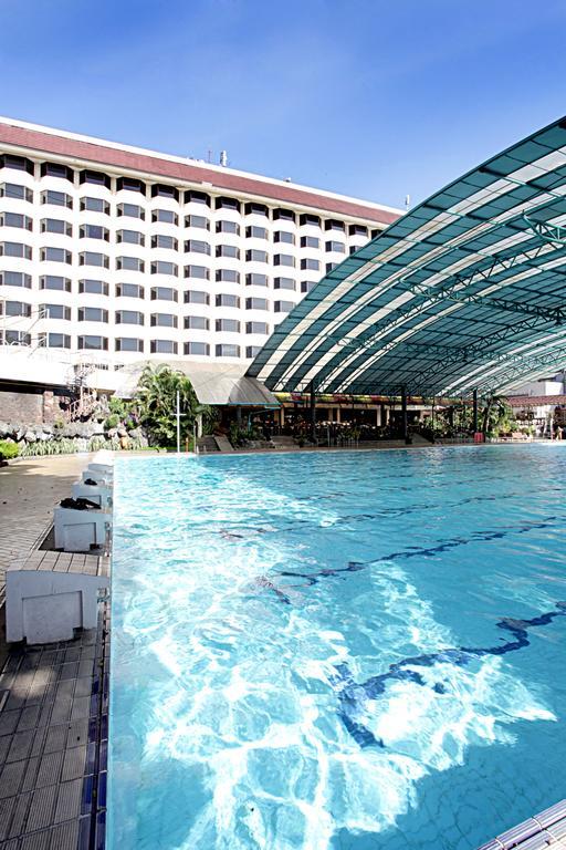 Horison Ultima Bandung Hotel ภายนอก รูปภาพ