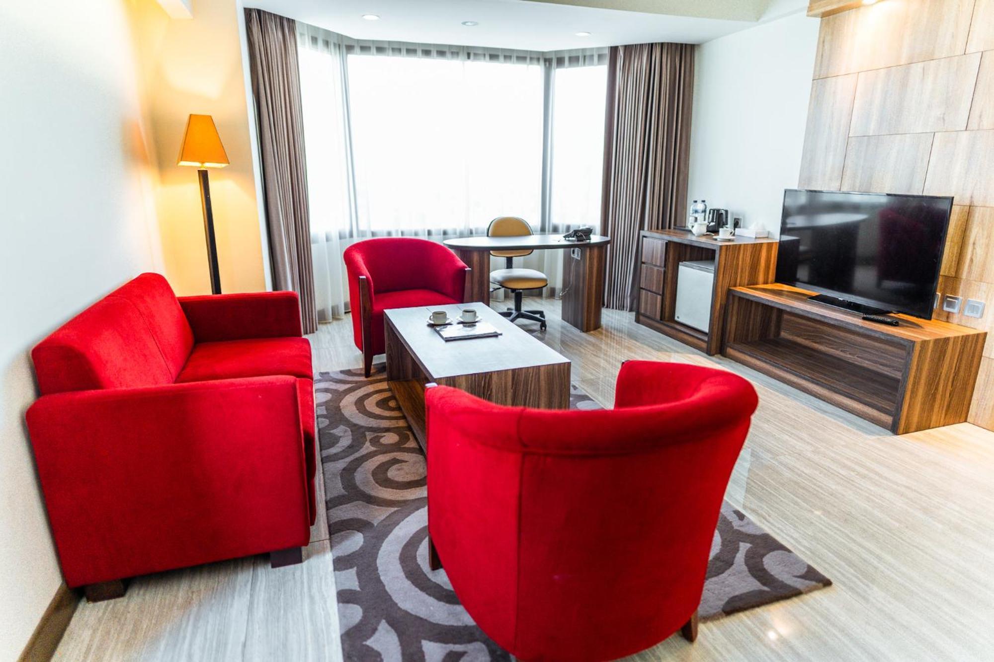 Horison Ultima Bandung Hotel ภายนอก รูปภาพ