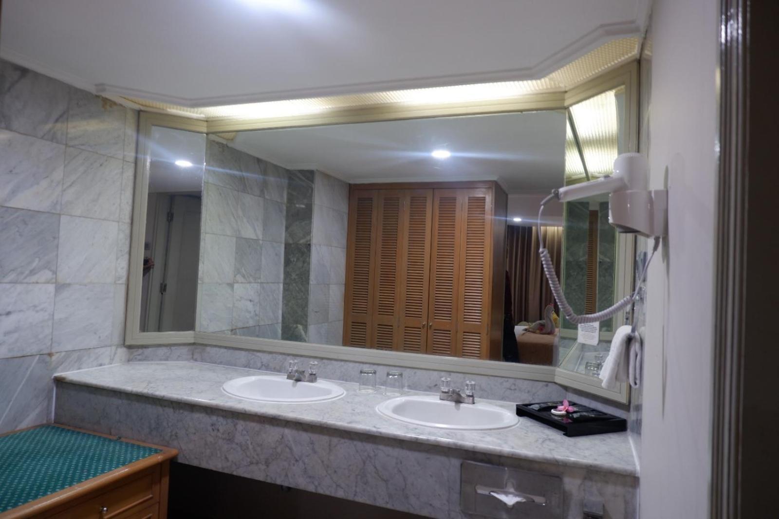 Horison Ultima Bandung Hotel ภายนอก รูปภาพ