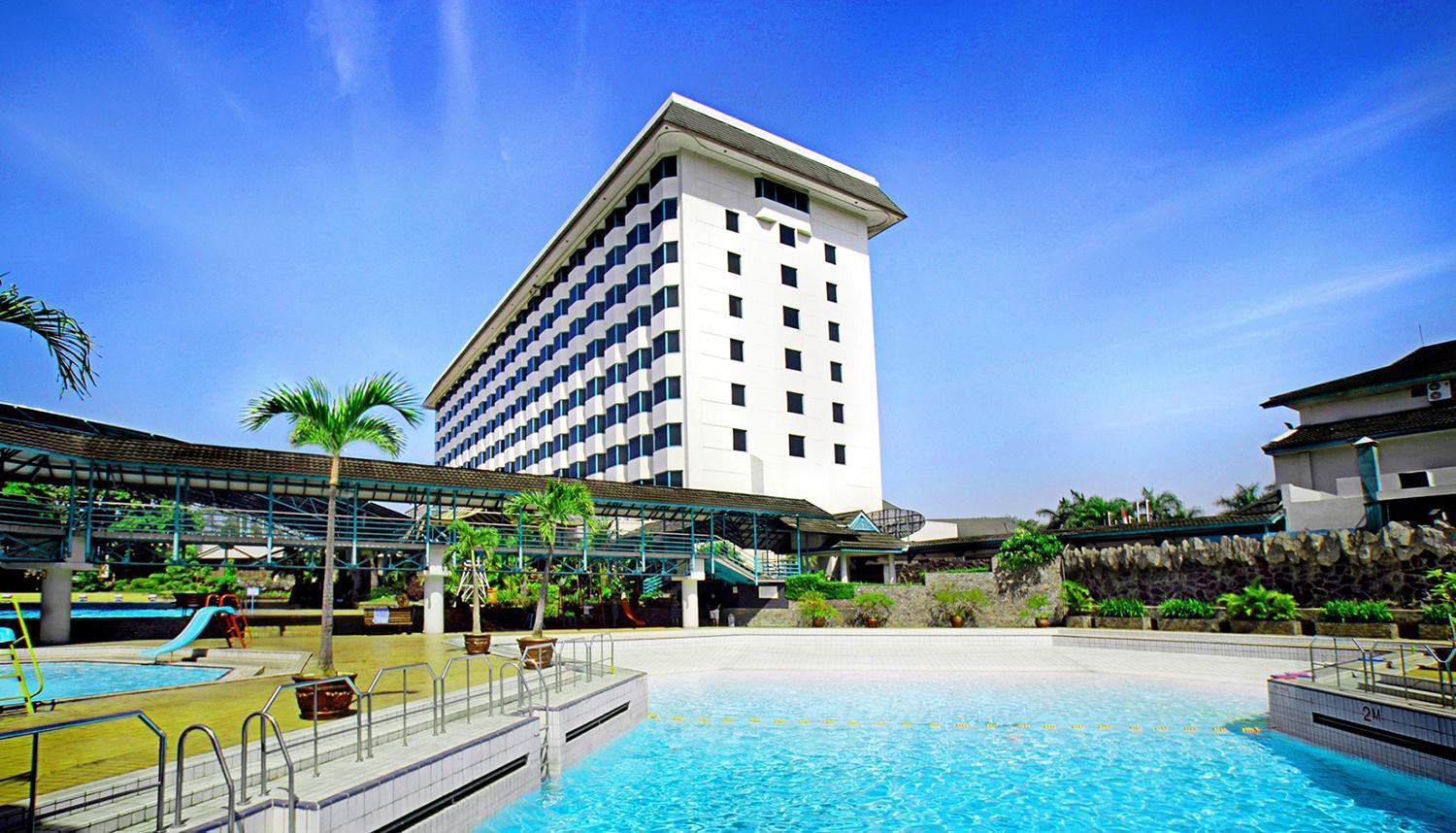 Horison Ultima Bandung Hotel ภายนอก รูปภาพ