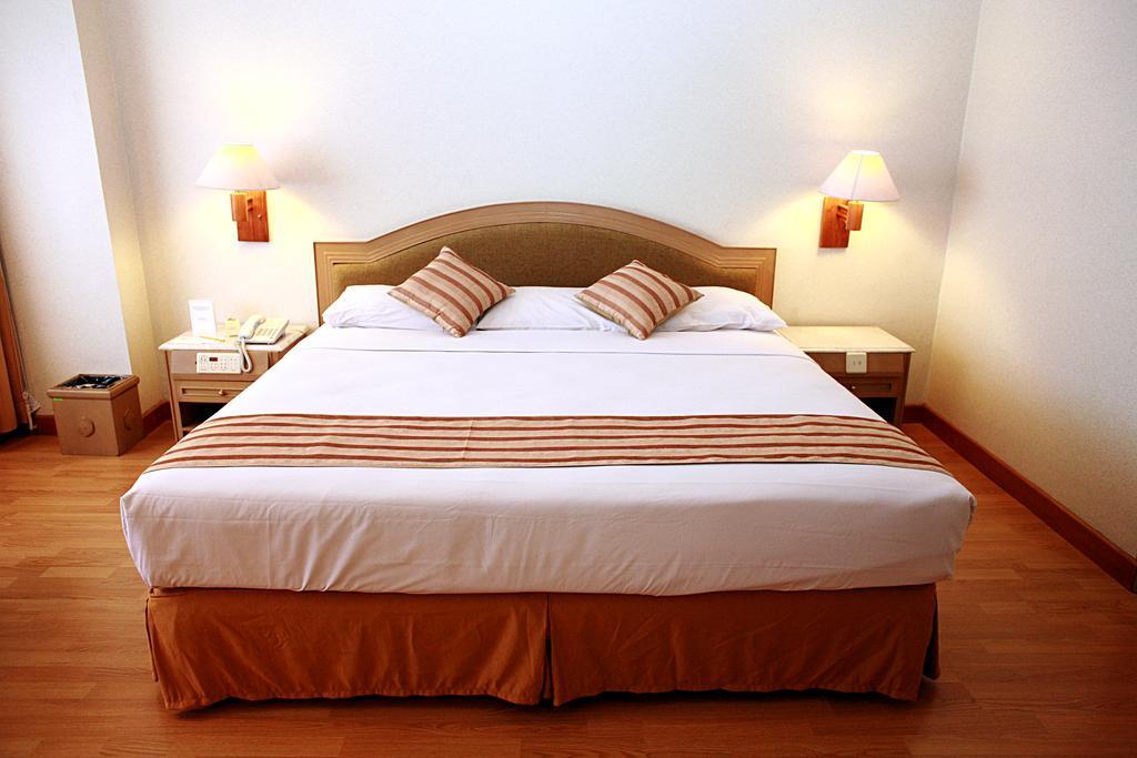 Horison Ultima Bandung Hotel ภายนอก รูปภาพ
