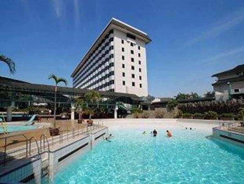 Horison Ultima Bandung Hotel ภายนอก รูปภาพ