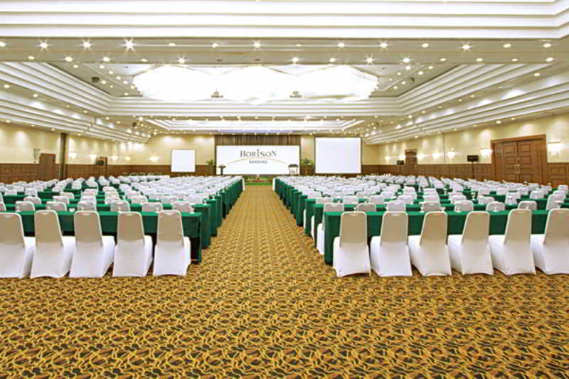 Horison Ultima Bandung Hotel ภายนอก รูปภาพ