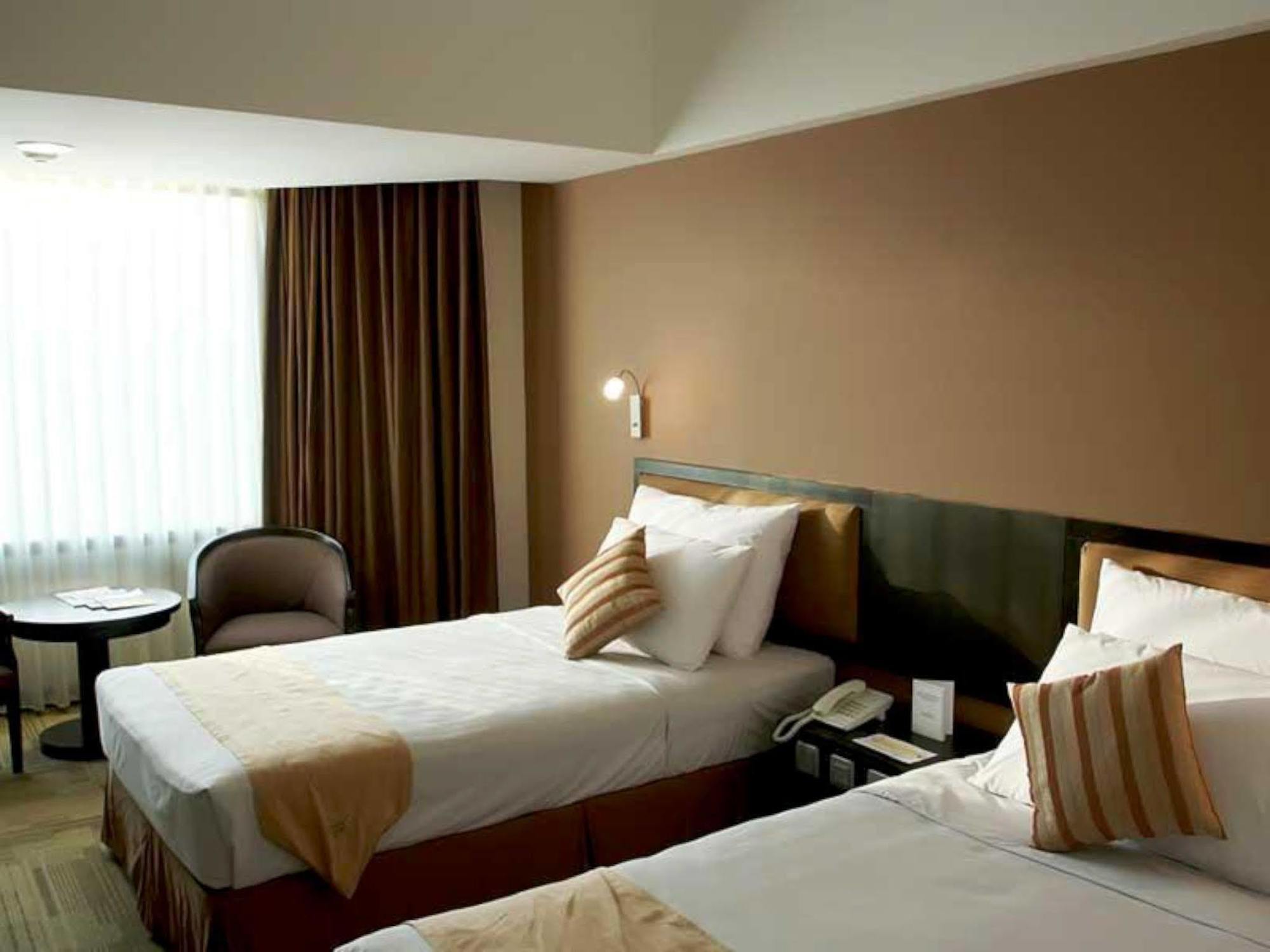 Horison Ultima Bandung Hotel ภายนอก รูปภาพ