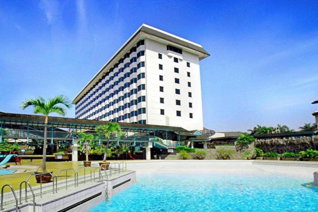 Horison Ultima Bandung Hotel ภายนอก รูปภาพ