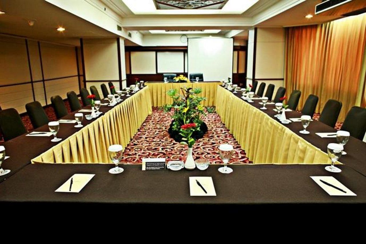 Horison Ultima Bandung Hotel ภายนอก รูปภาพ
